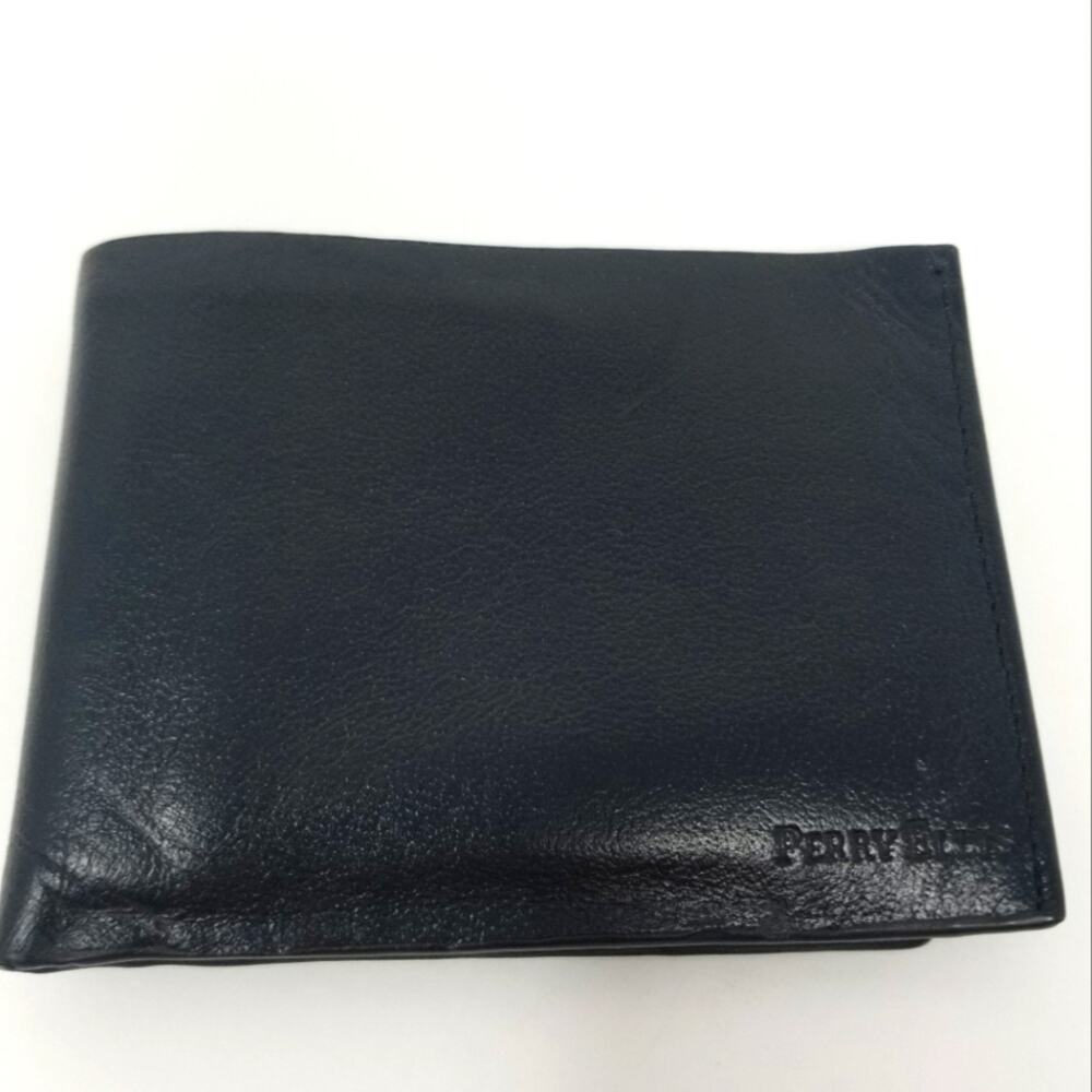 Perry Ellis Black Leather Men's Wallet‎